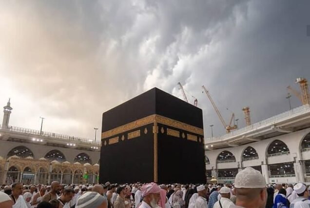 رحلة 3 افراد العمرة 